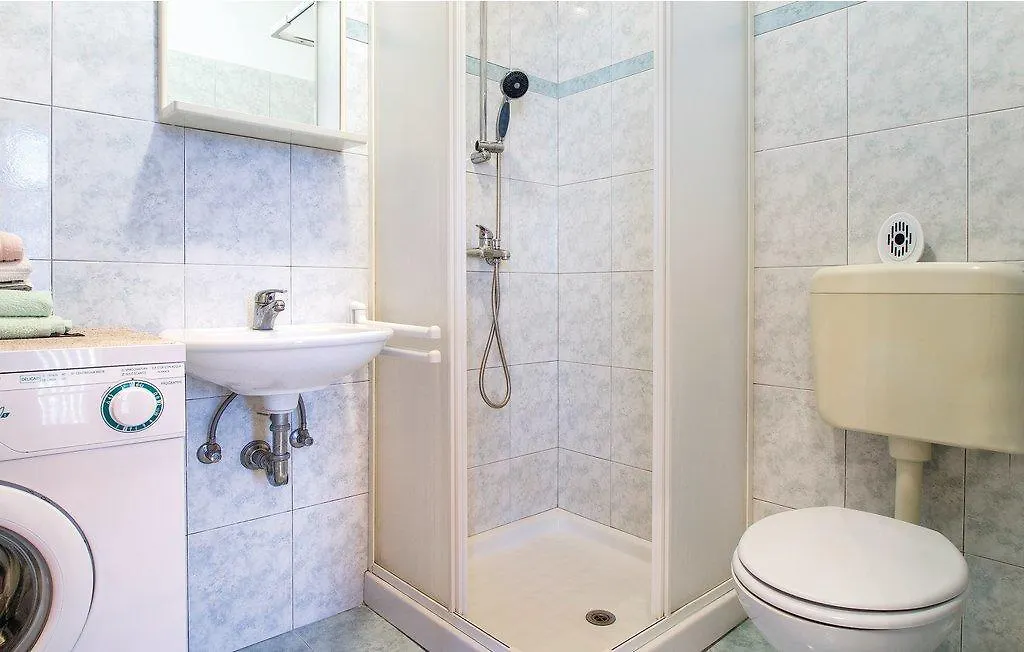 アパート Apartmani Lusi Ližnjan